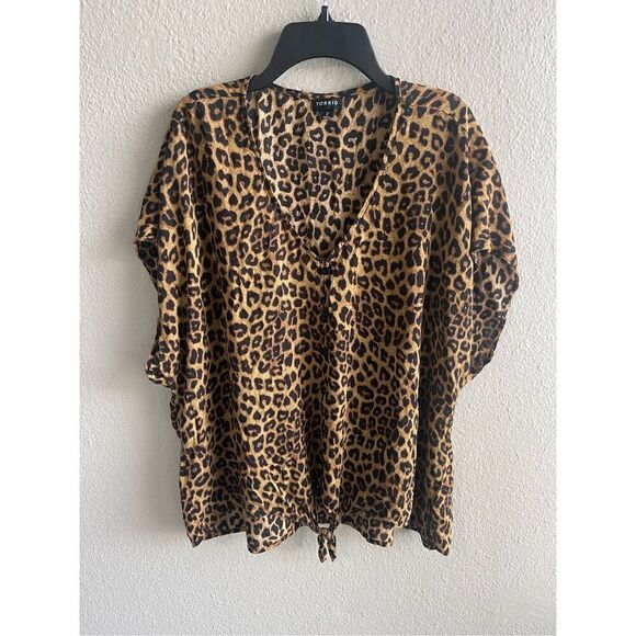 ❤️Torrid Leopard Challis Tie Front Top - Picture 1 of 7